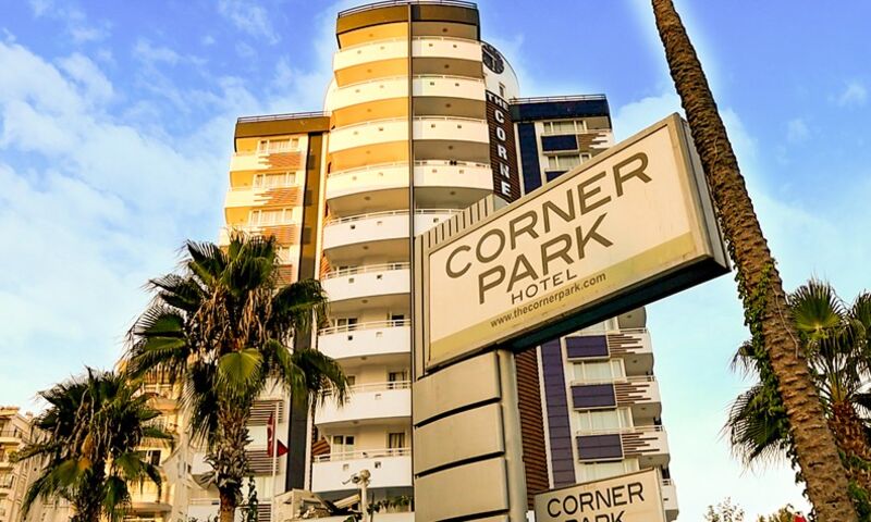 The Corner Park Otel